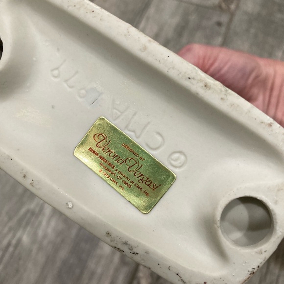 Vintage Christmas assemblage - Picture 8 of 14